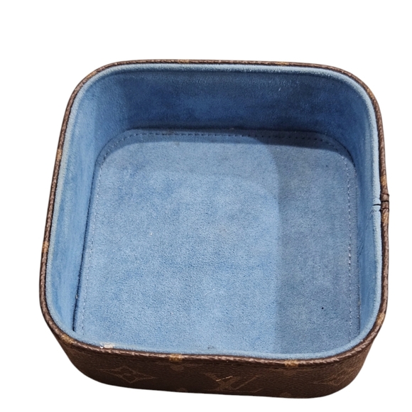 Louis Vuitton Boite Camille MM Monogram Case Leather Bordeaux - Picture 7 of 9